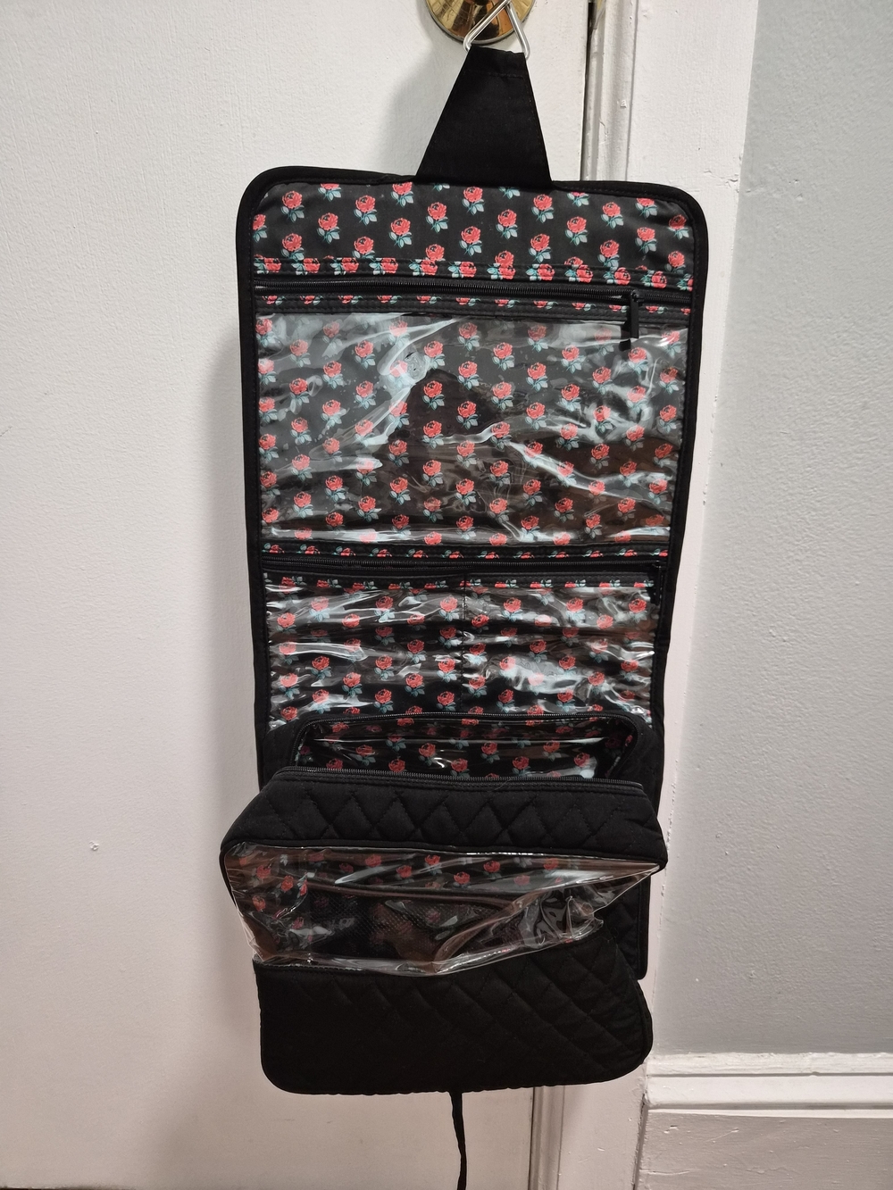 VERA BRADLEY Hanging Travel Organizer with Floral Accent